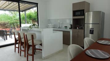 Fridge, microwave, stovetop, electric kettle