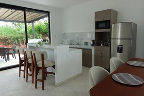 Fridge, microwave, stovetop, electric kettle