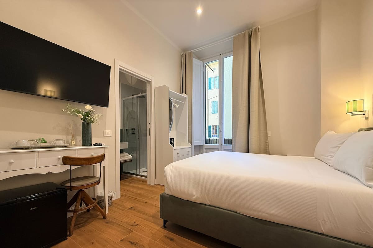 Economy Double Room, Balcony