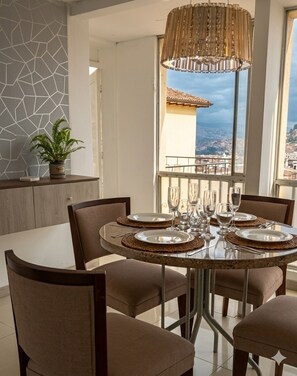 Lejlighed - byudsigt | Spisestue