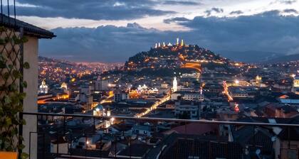 Historic Center Quito by Otium