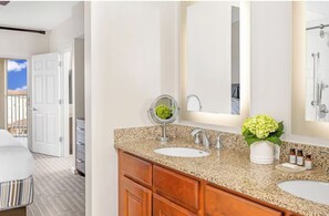Bathroom - Marriott Grande Vista  Resort 2 bed/2 Bath w Kitchen in Orlando near Theme Parks (Orlando)