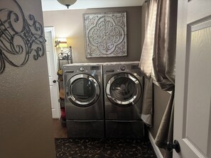 Interior - Delightful 4-bedroom house with AC in lively Lubbock (Lubbock)