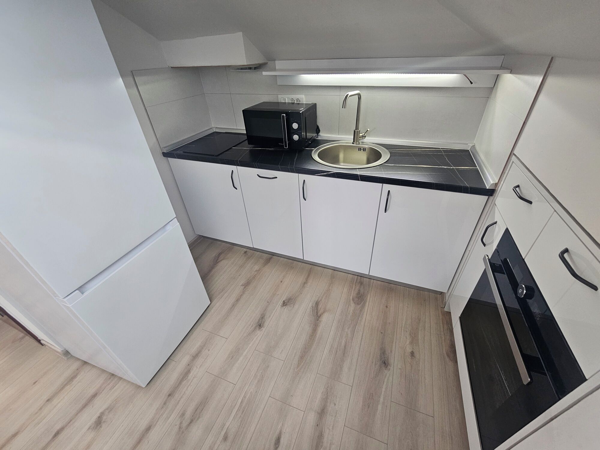 Fridge, microwave, stovetop, electric kettle