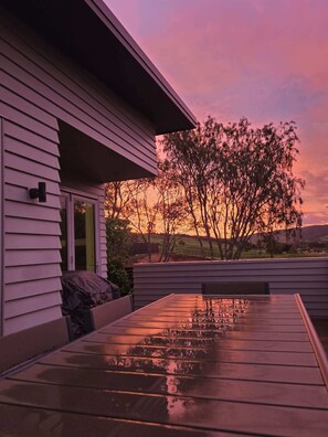 Terrace/patio - Kowhai Views | Stylish & Modern in Great Location (Rotorua)