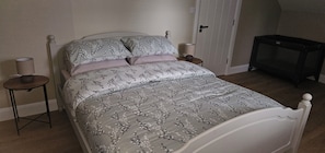 2 bedrooms, iron/ironing board, travel crib, free WiFi