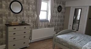 2 bedrooms, iron/ironing board, travel crib, free WiFi