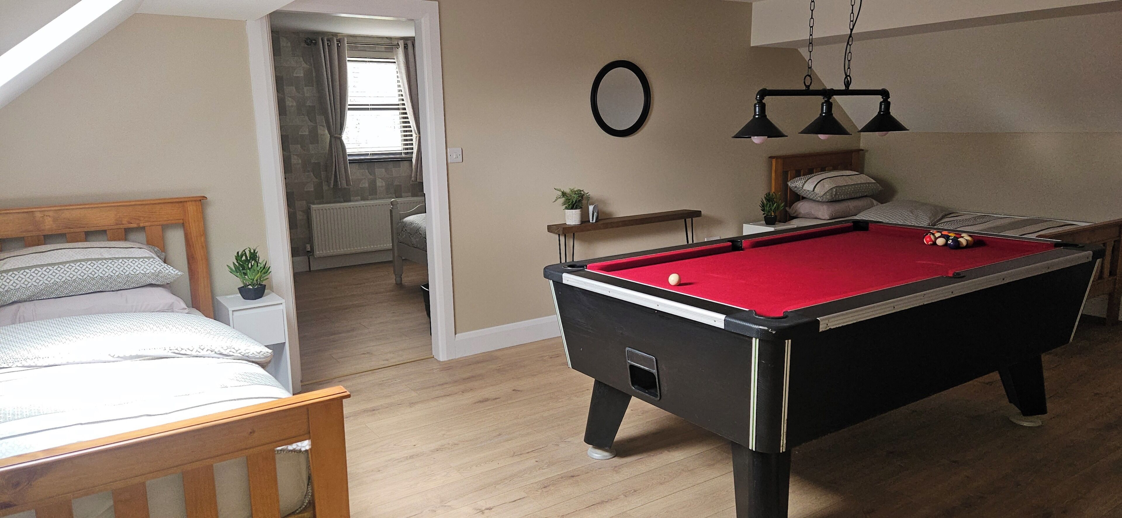 2 bedrooms, iron/ironing board, travel cot, free WiFi