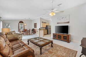 Living area -  Welcome to this beautiful, well-maintained 2 Bed/2 Bath Patio Villa (The Villages)