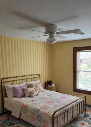 4 chambres, bureau, Wi-Fi gratuit, draps fournis