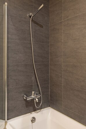 Hair dryer, towels - Colinas Premium 3BR - Three Bedroom Apartment, Sleeps 5 (Sintra)