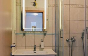 Shower, hair dryer - Cozy apartment in Bol with WiFi (Bol)