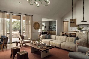 TV, fireplace, stereo, offices - Hideaway Round Top | Main Farmhouse | Luxury Meets Nature (Round Top)