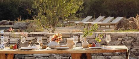 Outdoor dining