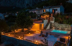 Exterior - Awesome home in Tucepi (Tucepi)