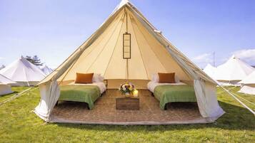 Comfort Tent, Multiple Beds, City View