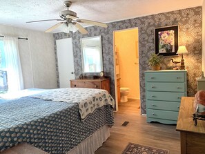 Room - PRIVATE retreat at the 
“island time cottage”
 on Daufuskie Island (Daufuskie Island)