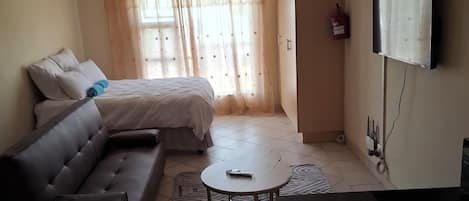 1 chambre, fer et planche Ă repasser, Wi-Fi, draps fournis