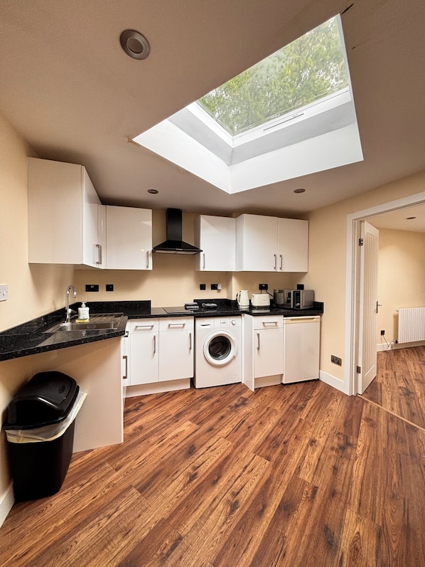 Microwave, oven, stovetop, dishwasher