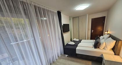 1BDR apartment, shared pool, kitchen, balcony, C21