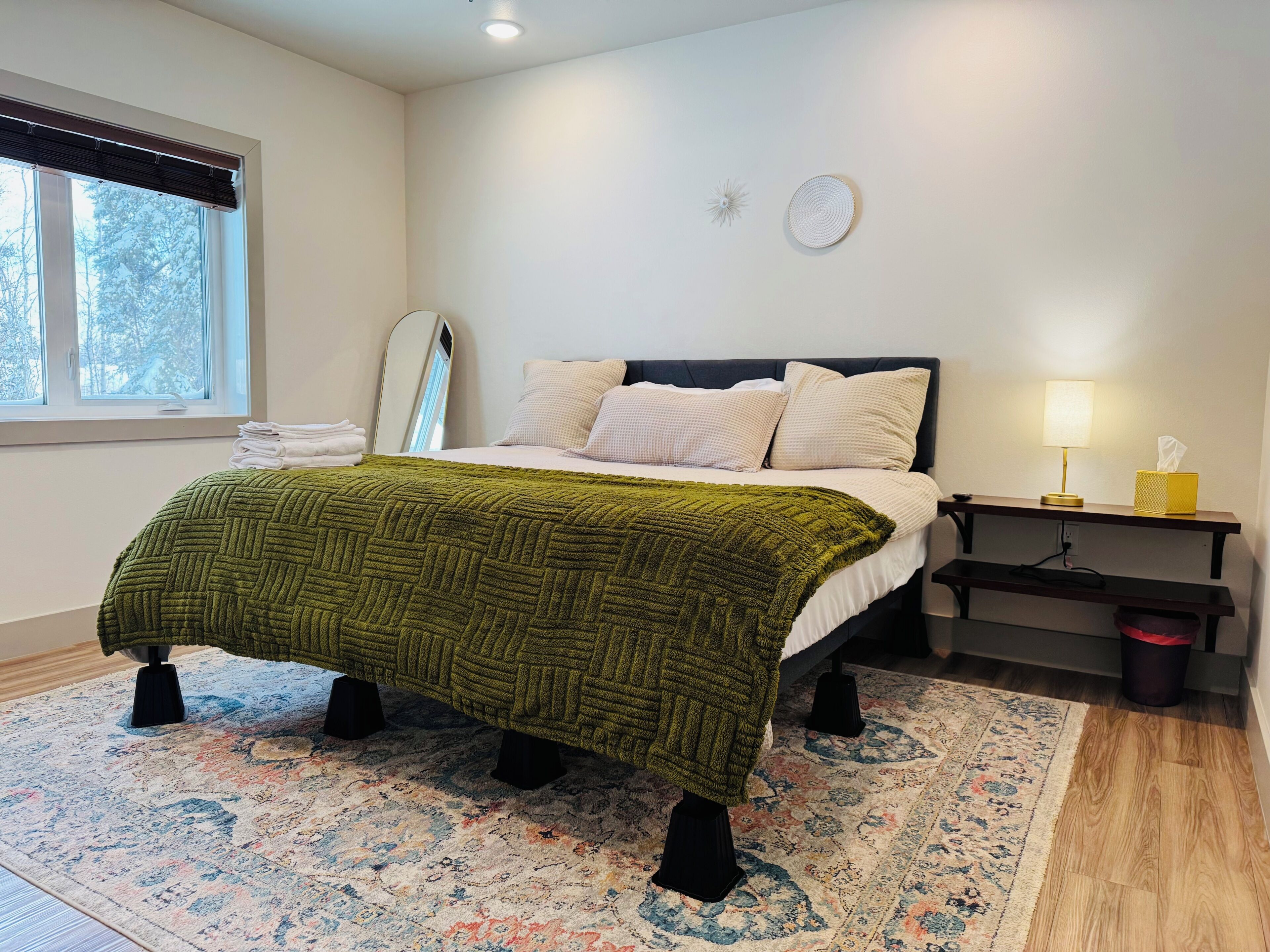 2 bedrooms, iron/ironing board, WiFi, bed sheets