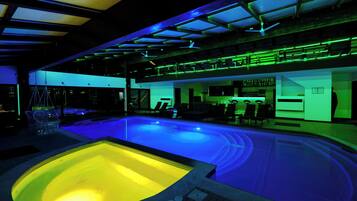 Piscine couverte, piscine chauffée