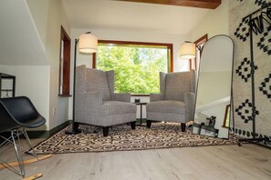 Interior - Downtown getaway home, big yard and one block from all the action (Talkeetna)