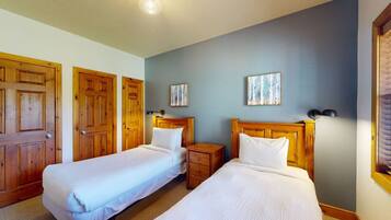 2 bedrooms, WiFi, bed sheets