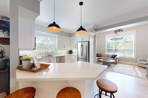 Interior - Family Retreat with Summer Pool & Golf (The Blue Mountains)