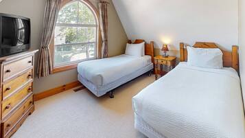 3 bedrooms, WiFi, bed sheets