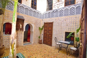 Tempat makan