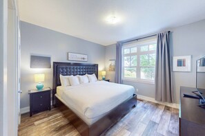 2 bedrooms, WiFi, bed sheets - Rivergrass Retreat: Steps to Blue + Monterra Views (The Blue Mountains)