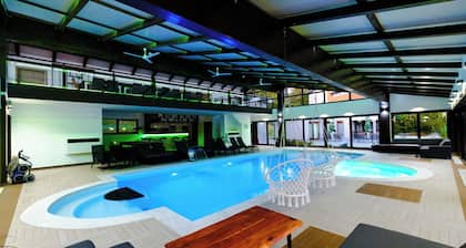 1BDR apartment, shared pool, kitchen, balcony, C24