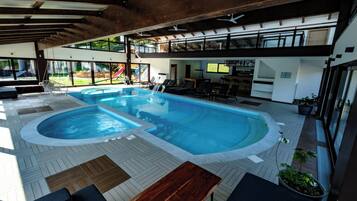 Piscine couverte, piscine chauffée