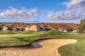 Golf - 3BDR Retreat, Sauna + Golf Course/Mountain Views (The Blue Mountains)