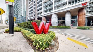 Exterior - Brickell High-Floor Condo w/ Views l Icon Tower 3 (Miami)