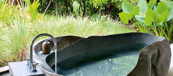 Luxe 3 bedroom retreat | sauna | outdoor stone bath |  organic welcome pack