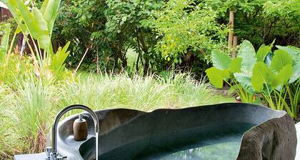 Luxe 3 bedroom retreat | sauna | outdoor stone bath | organic welcome pack