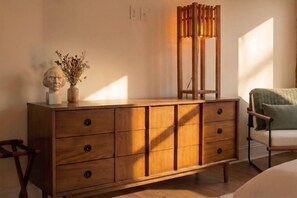 2 Schlafzimmer, Schreibtisch, Bügeleisen/Bügelbrett, WLAN