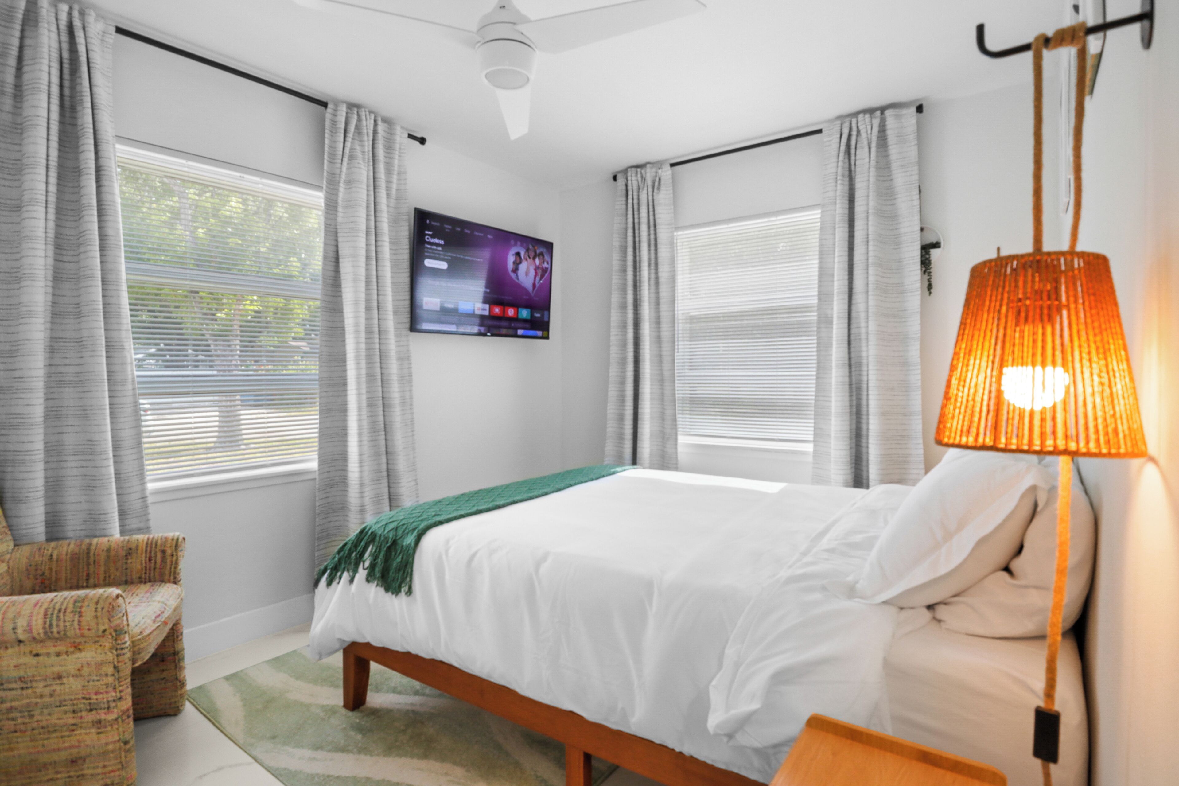 3 bedrooms, iron/ironing board, free WiFi, bed sheets