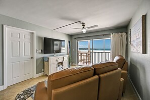 Smart TV, stereo - Ocean Vibes 2 BR, beachfront condo, endless shore/ocean views, steps to the sand (Fort Myers Beach)