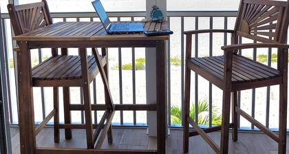 Ocean Vibes 2 BR, beachfront condo, endless shore/ocean views, steps to the sand