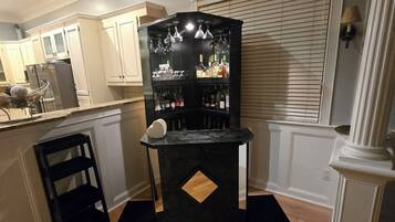 Bar (in der Unterkunft)