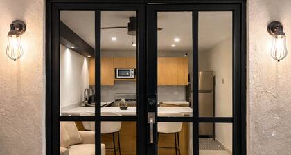 Practical stay 5 min from airport perfect for early flights / late arrivals