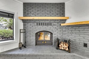 Interior - General Patton’s Private Estate & Horse Stable in Idyllwild (Idyllwild)