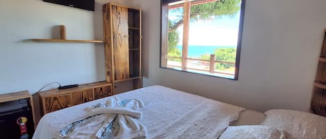 Suite Deluxe, vue mer | Fer et planche Ă repasser