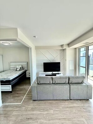 1 bedroom, iron/ironing board, internet, bed sheets