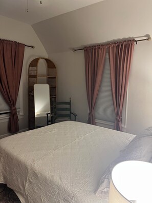 3 bedrooms, iron/ironing board, WiFi, bed sheets - City Dweller - Pure Charm 3-bedroom house in Kansas City (Kansas City)