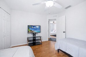 4 habitaciones, tabla de planchar con plancha y wifi gratis