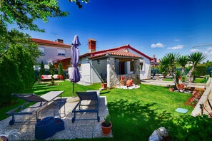 Outdoor dining - House 2426/203980 (Istria - Fažana), 200m from the beach (Fažana)